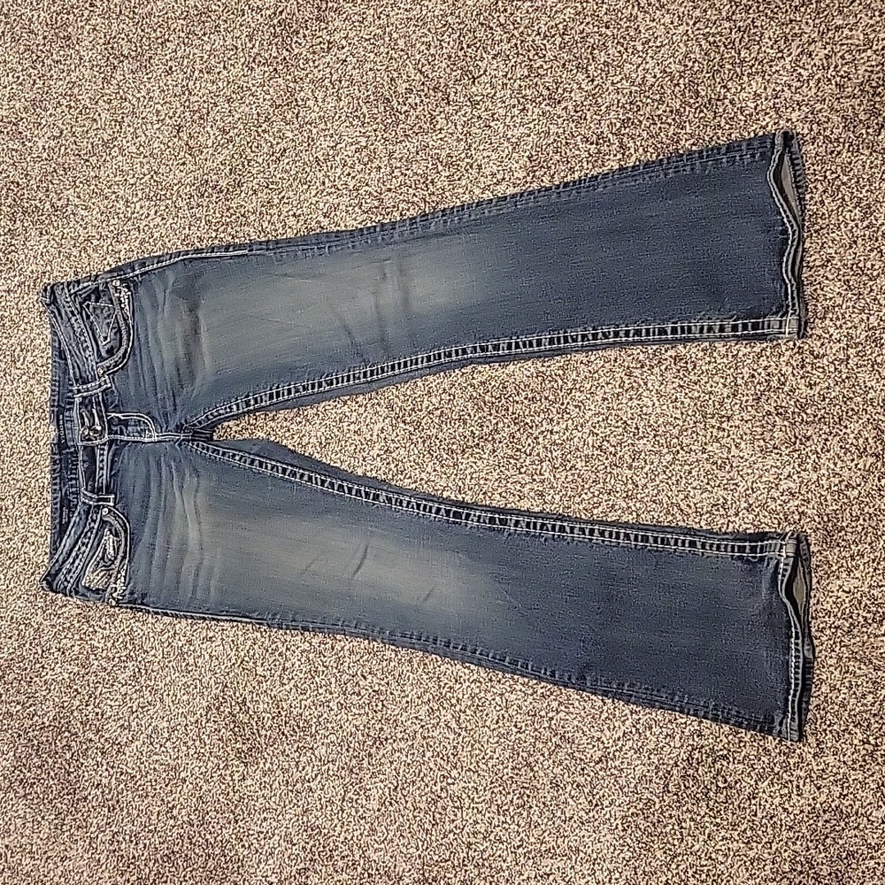 Vigoss- size 9/10- length 33- boot cut jeans